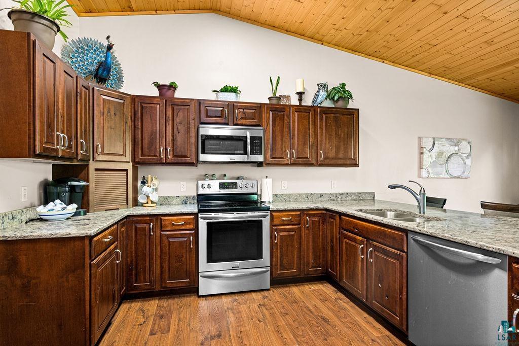 7 High Forest Trail Lutsen, MN 55612 - Photo 4 of 33