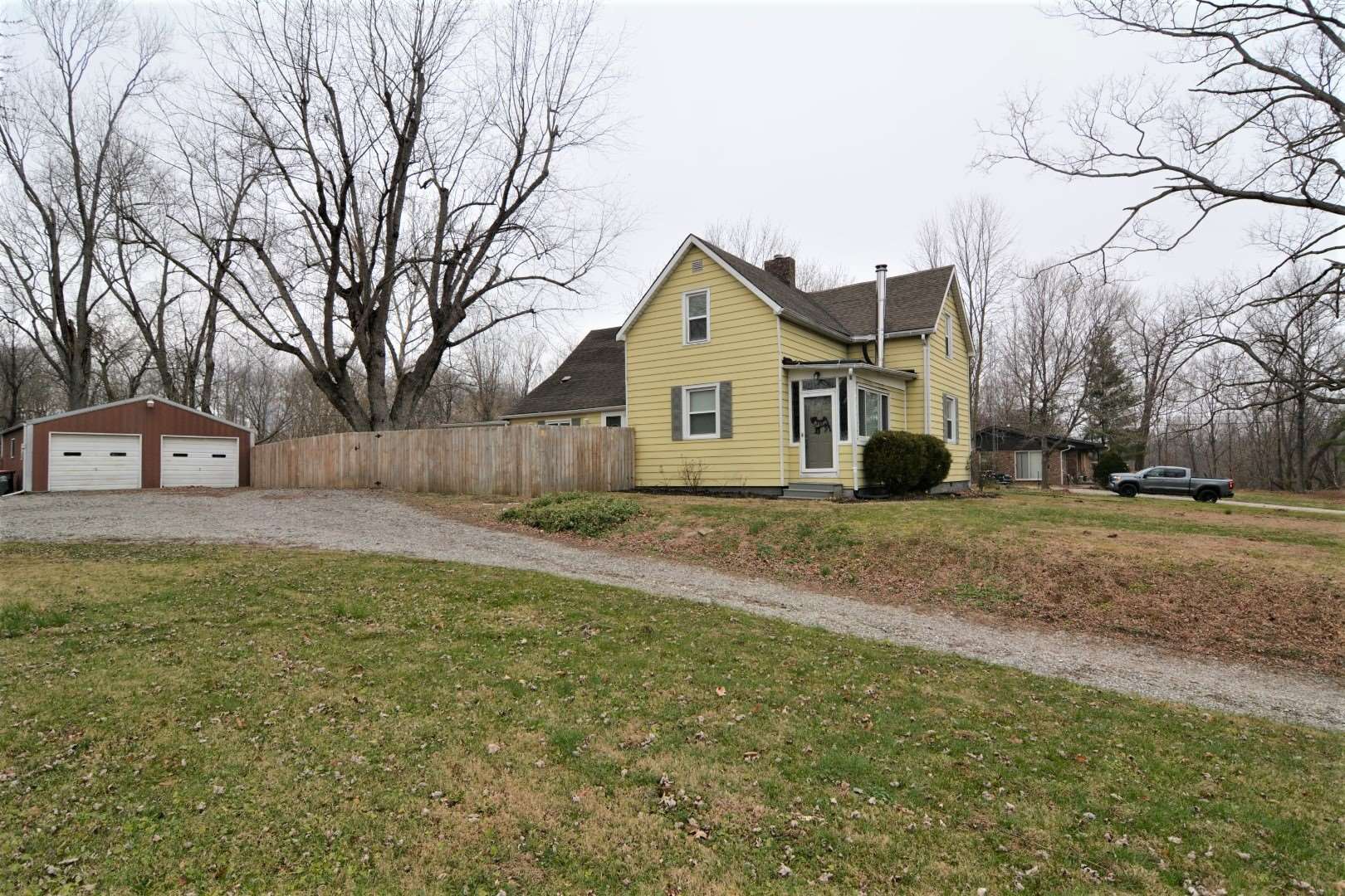 411 South Pelzer Road Boonville, IN 47601 - Photo 1 of 26