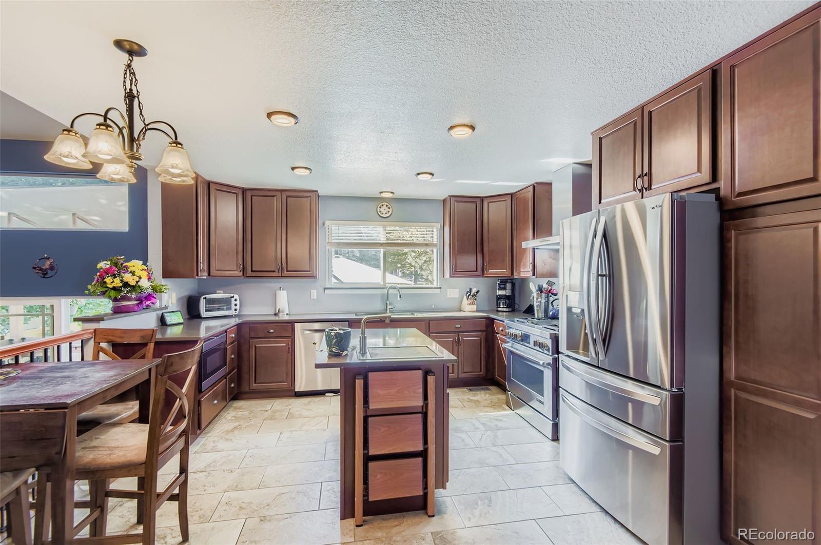 9711 Bucknell Way Highlands Ranch, CO 80129 - Photo 13 of 34 Gallery Image 13