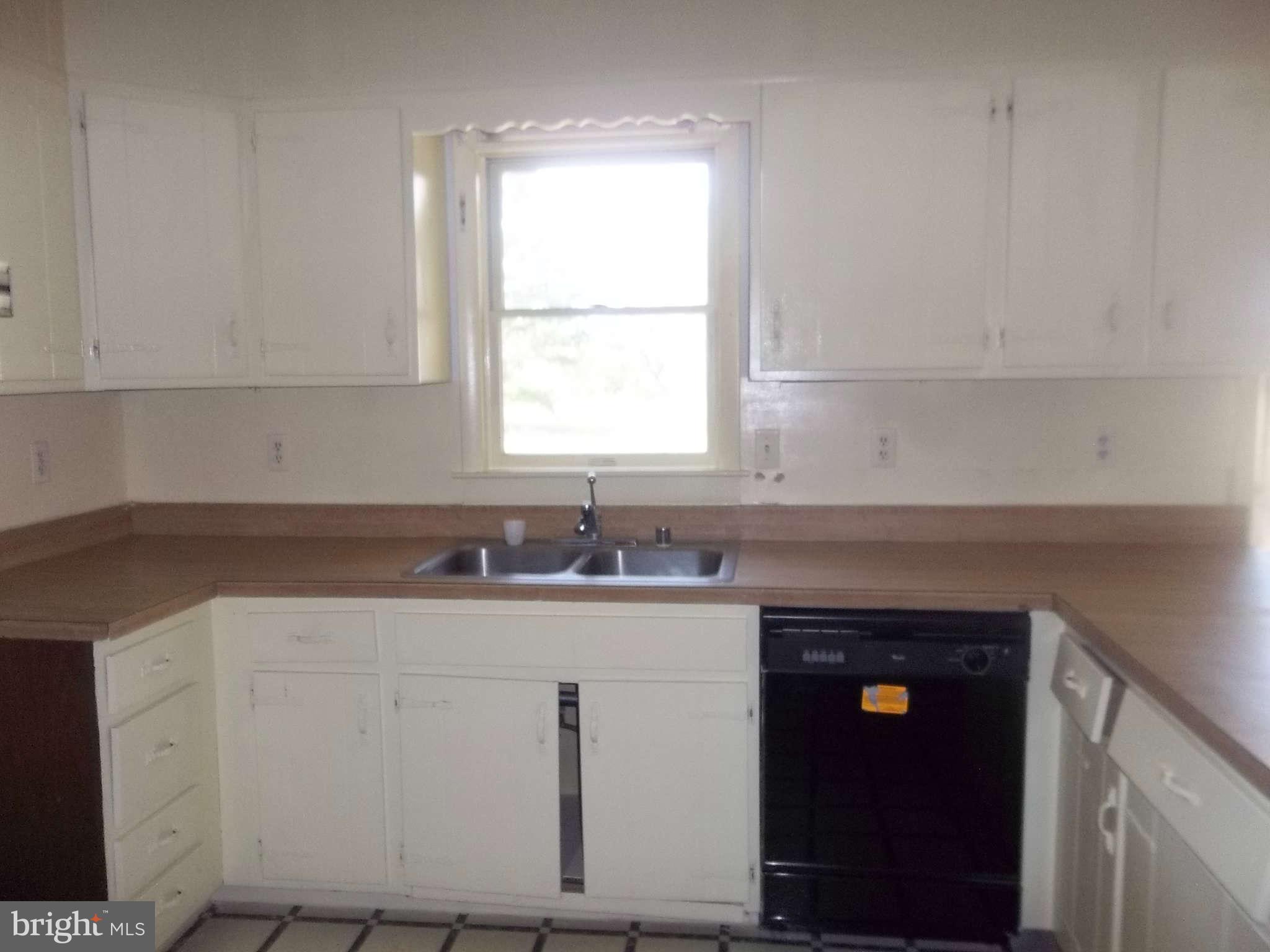 3896 Clora Dorsey Road Trappe, MD 21673 - Photo 6 of 17 Kitchen