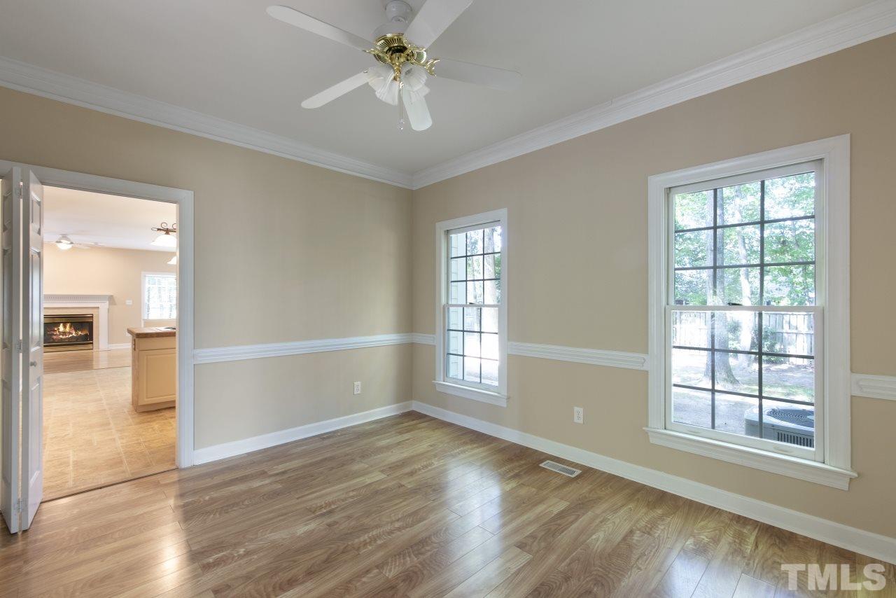 8609 Bluff Pointe Court Raleigh, NC 27615 - Photo 4 of 30 Gallery Image 4