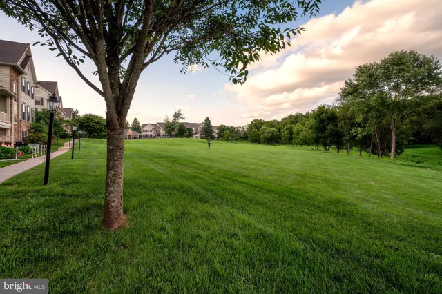 $2,645 | 110 Crestwood Court, Sellersville, PA 18960