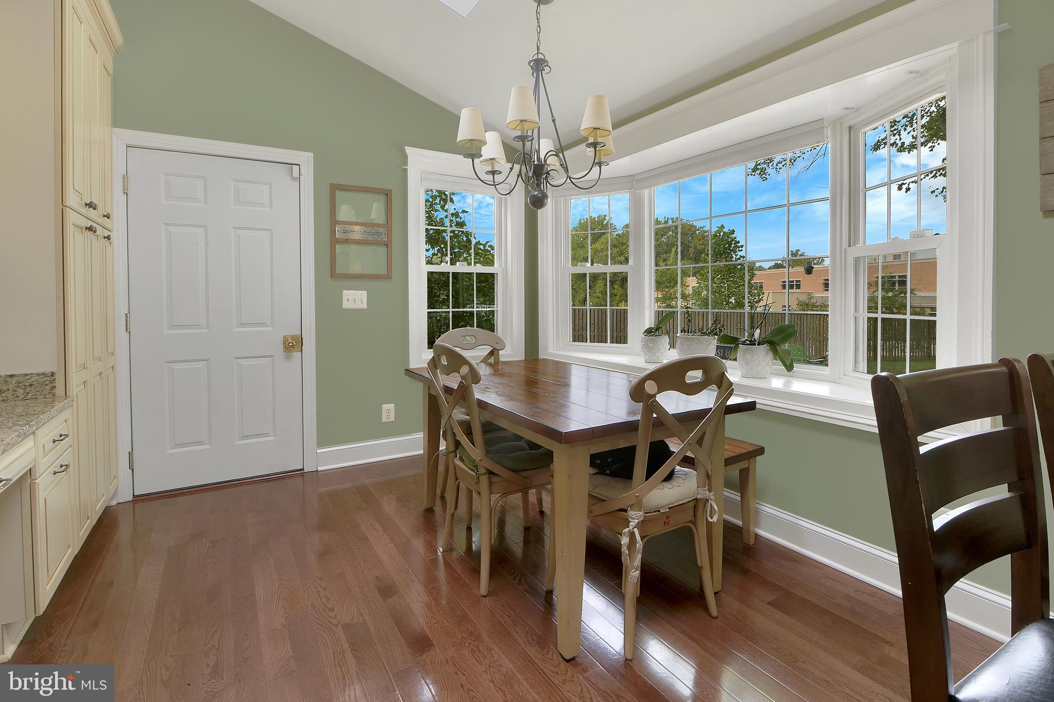 1989 Valley Road Annapolis, MD 21401 - Photo 12 of 42 KITCHEN BREAKFAST AREA LOTS OF MORNING LIGHT