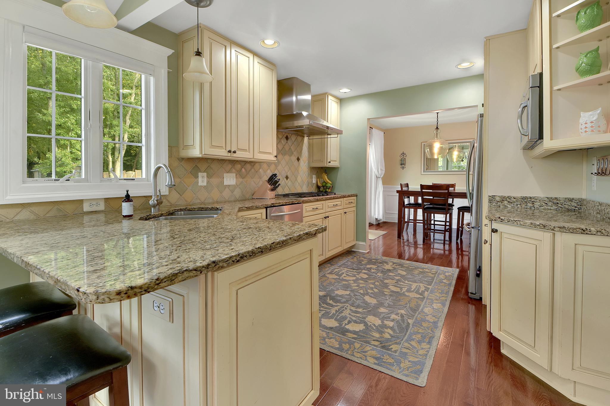 1989 Valley Road Annapolis, MD 21401 - Photo 13 of 42 KITCHEN VIEW FROM BREAKFAST AREA