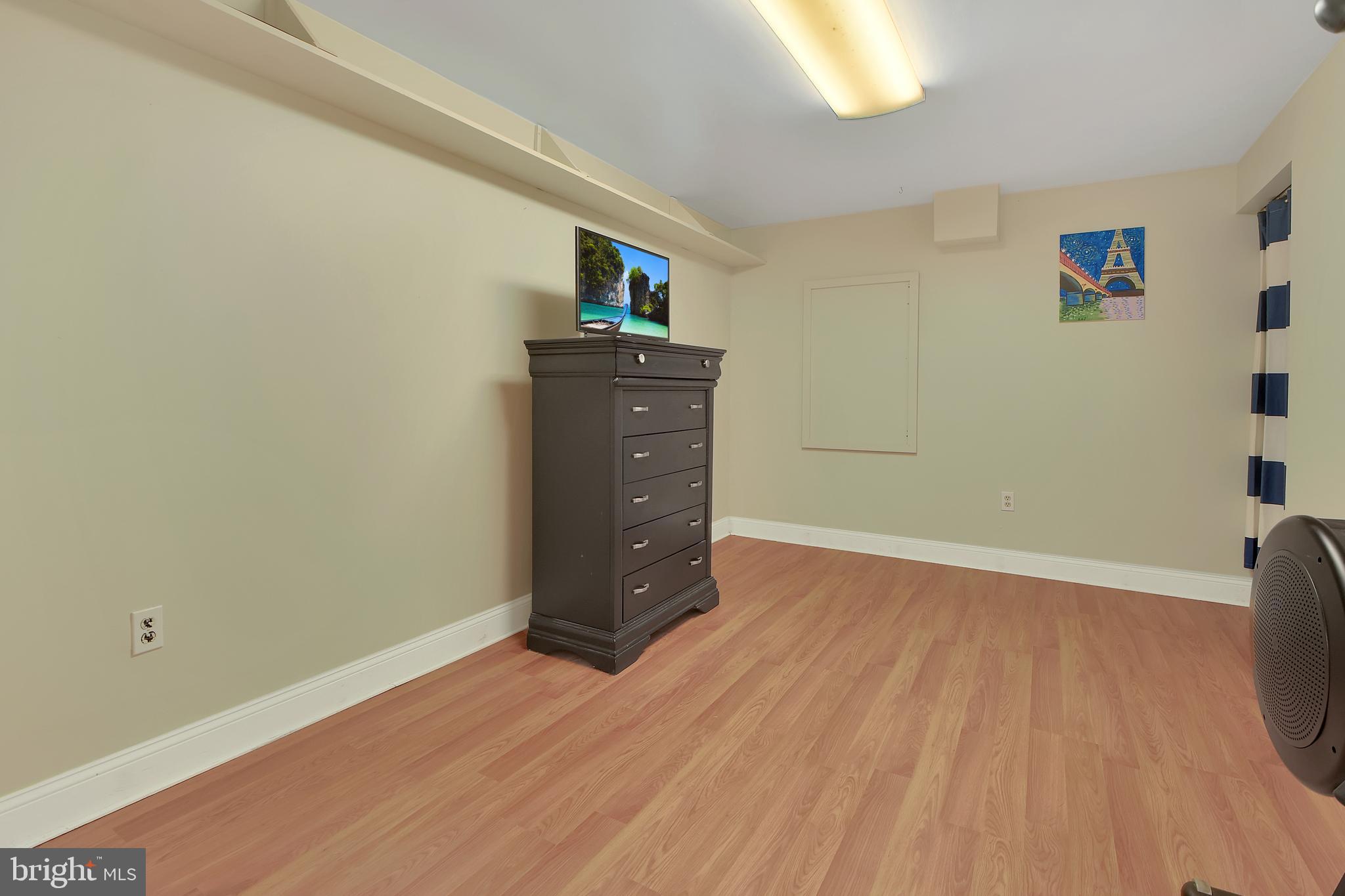 1989 Valley Road Annapolis, MD 21401 - Photo 23 of 42 4TH BEDROOM/DEN BASEMENT