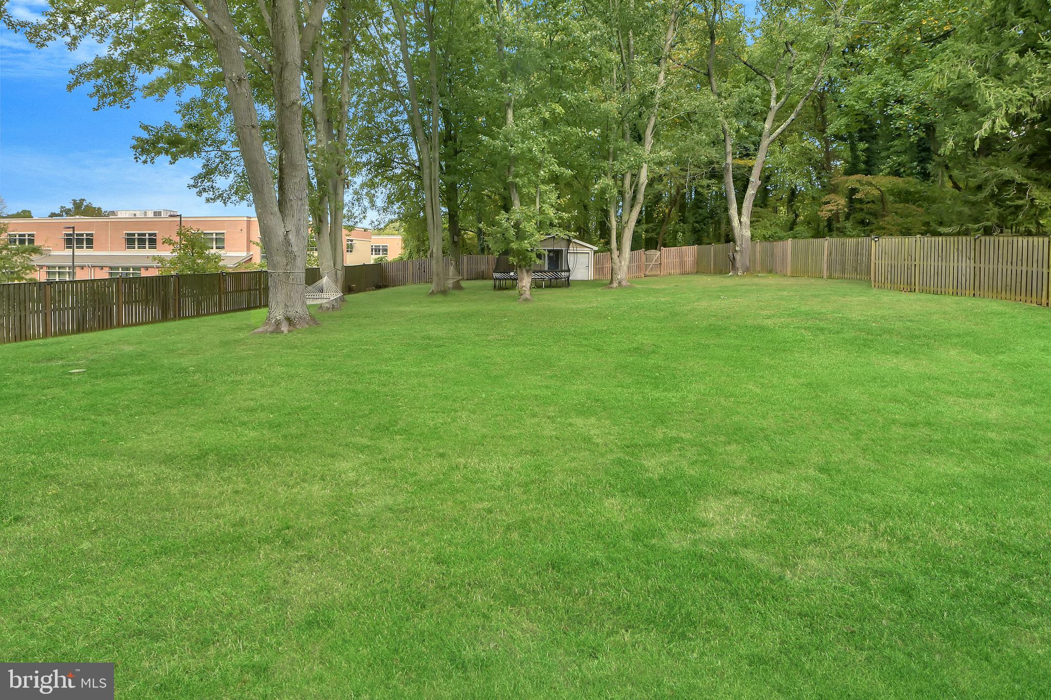 1989 Valley Road Annapolis, MD 21401 - Photo 29 of 42 NEED YARD SPACE......? POOL INSTALL ANY ONE?