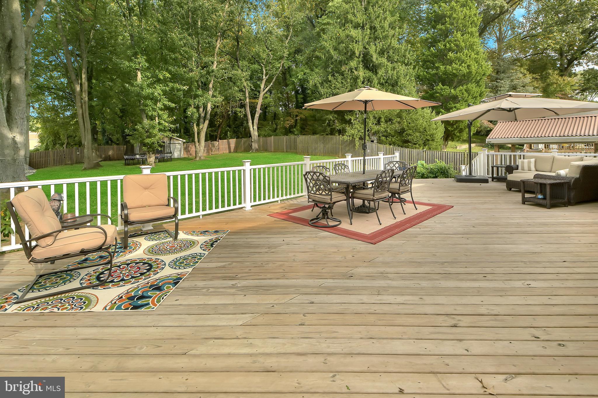 1989 Valley Road Annapolis, MD 21401 - Photo 30 of 42 THIS IS A DECK TO ENVY