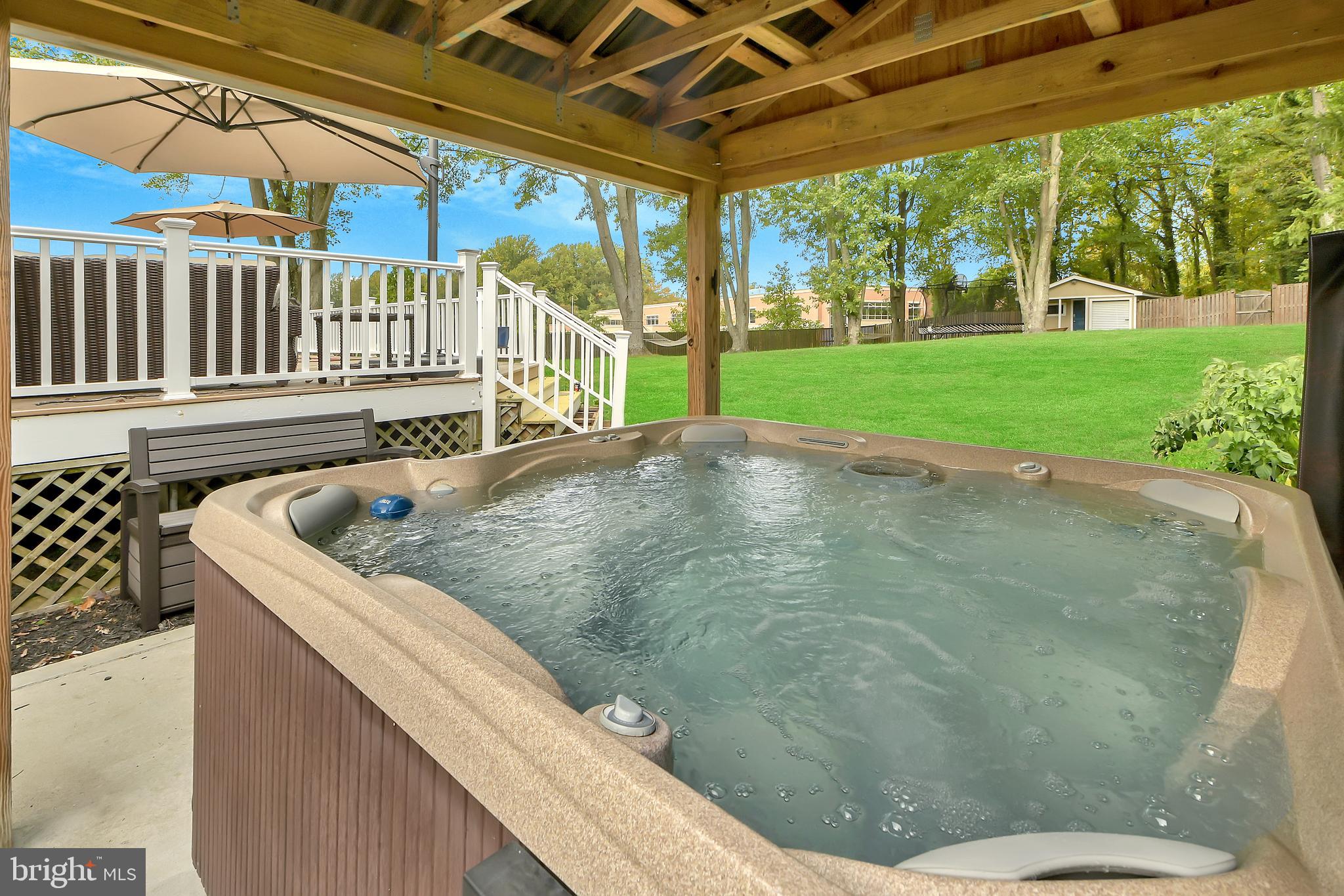 1989 Valley Road Annapolis, MD 21401 - Photo 31 of 42 YEP IT STAYS AND IT IS COVERED 4 PERSON PARTY TUB