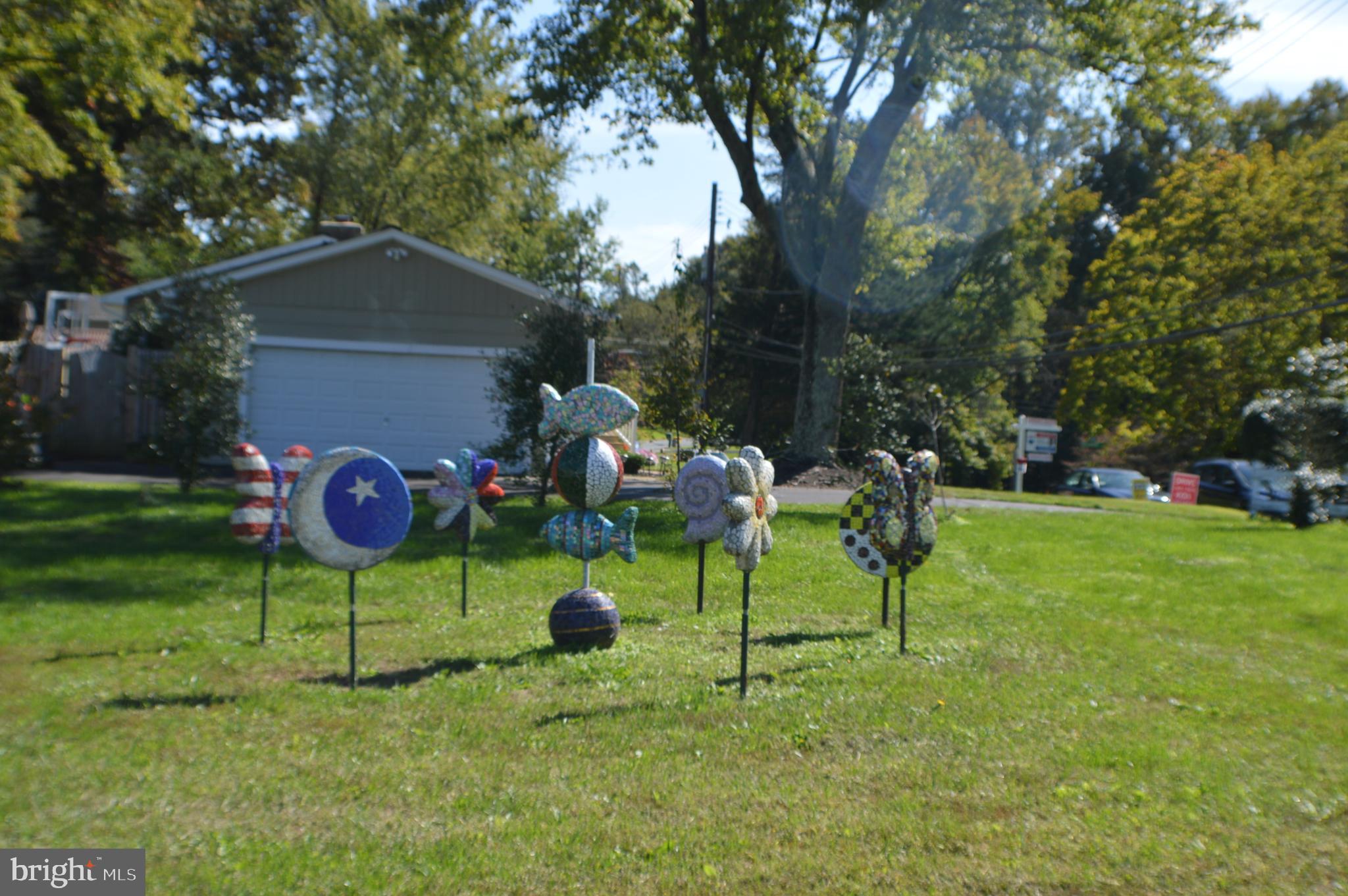 1989 Valley Road Annapolis, MD 21401 - Photo 39 of 42 DECORATIONS IN SCHOOL YARD