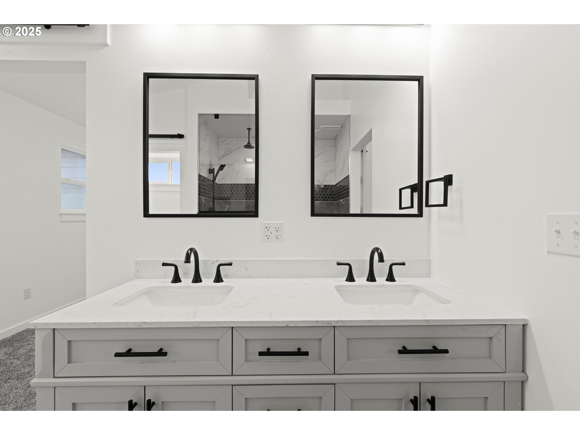 240 Heritage Lane Union, OR 97883 - Photo 32 of 36 a bathroom with double vanity sink and two mirror