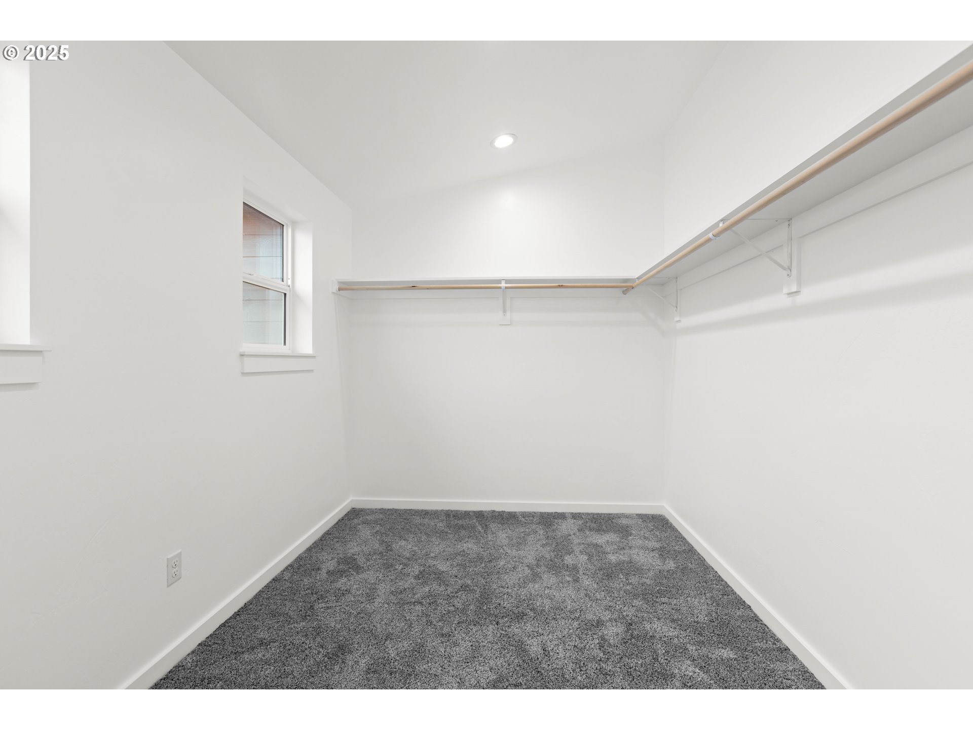 240 Heritage Lane Union, OR 97883 - Photo 35 of 36 a view of an empty room