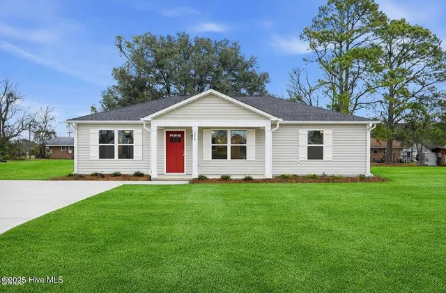 $224,900 | 222 Rae Street, Warsaw, NC 28398