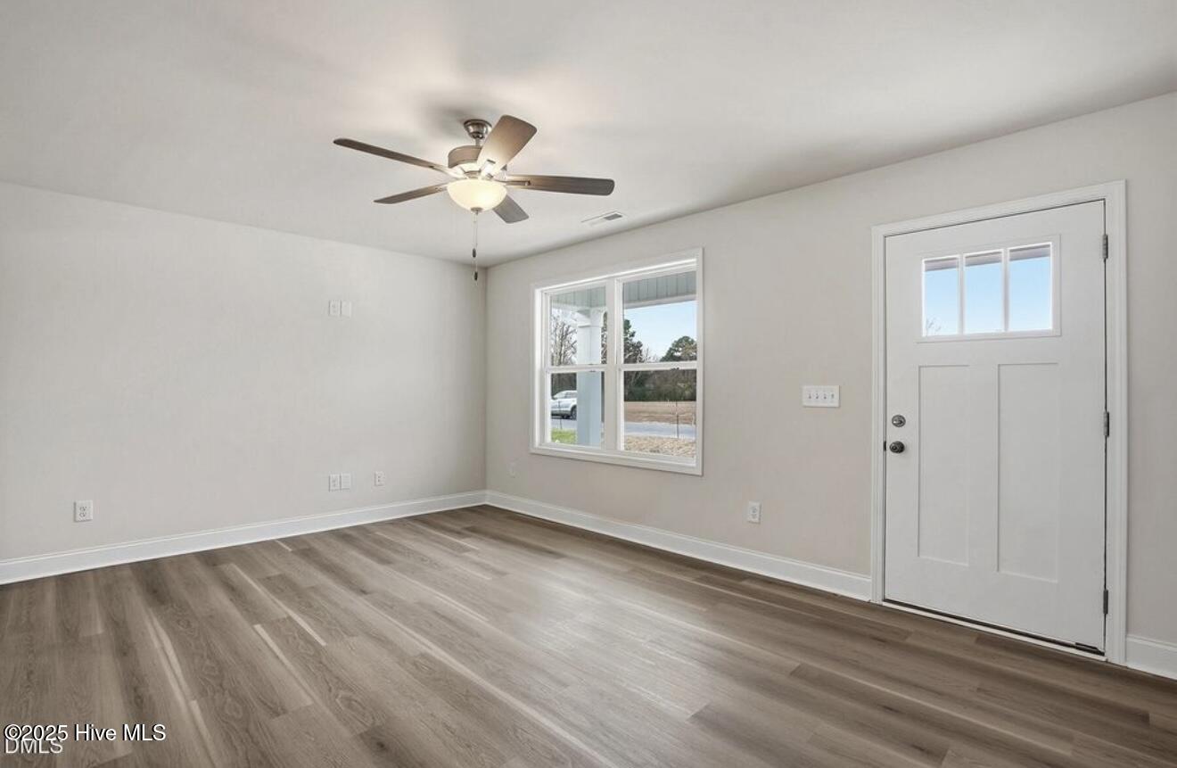 222 Rae Street Warsaw, NC 28398 - Photo 6 of 30 IMG_6030