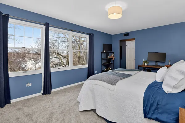 $1,850,000 | 815 Merrill Woods Road, Hinsdale, IL 60521