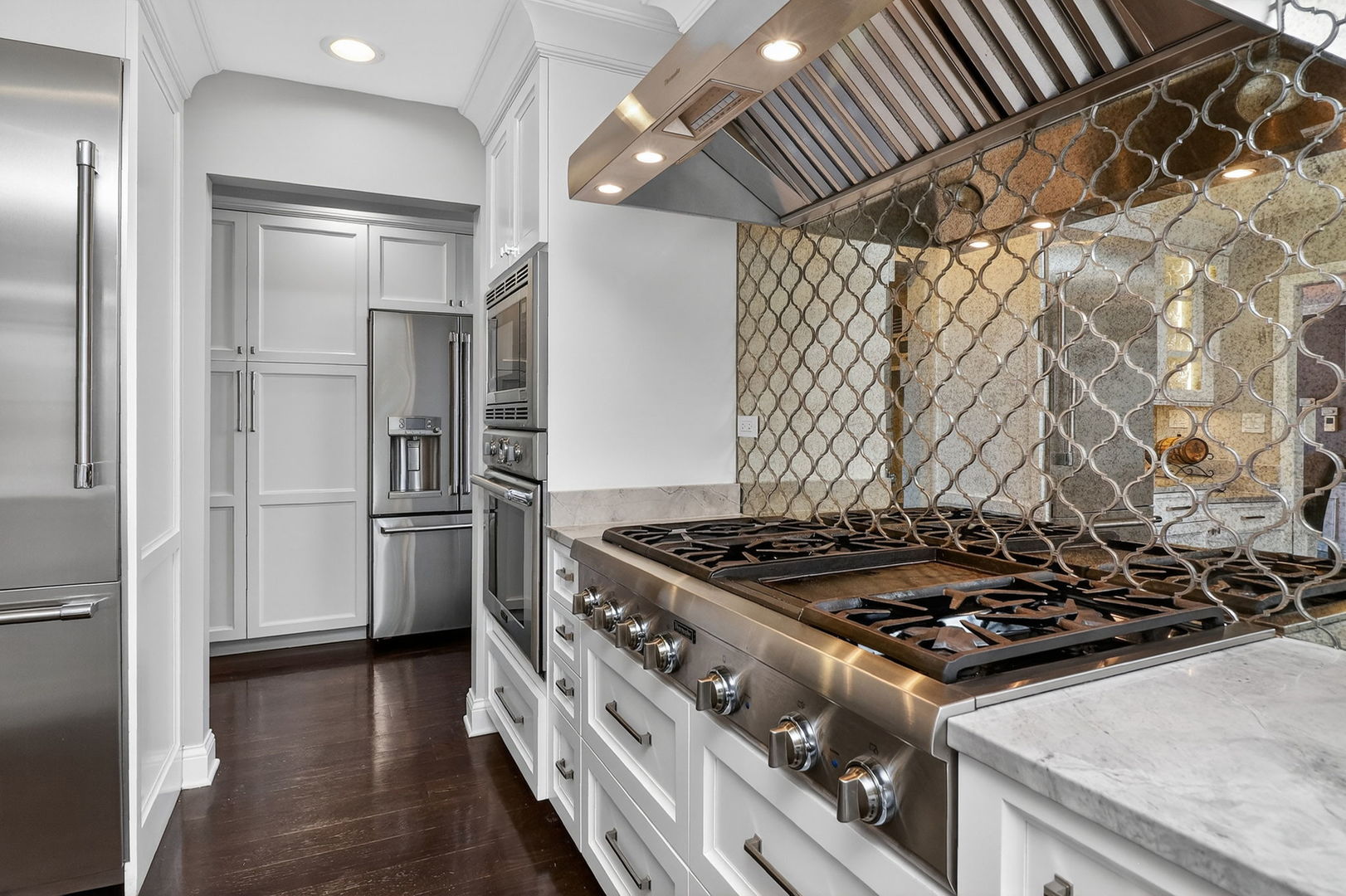 815 Merrill Woods Road Hinsdale, IL 60521 - Photo 10 of 50