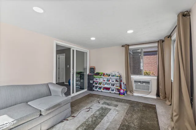 $224,900 | 7650 Castleton Farms W Drive, Indianapolis, IN 46256