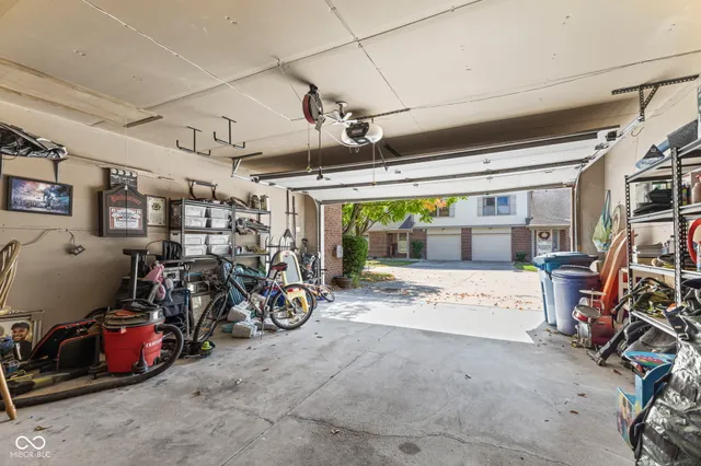 $224,900 | 7650 Castleton Farms W Drive, Indianapolis, IN 46256