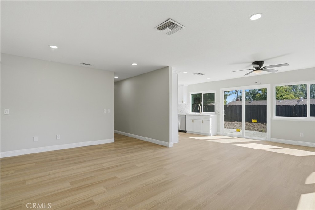 2924 Louisiana Place Riverside, CA 92506 - Photo 11 of 42