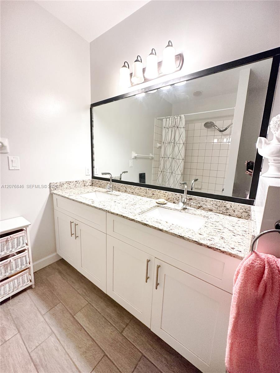 2105 Northeast 38th Road Homestead, FL 33033 - Photo 26 of 42 Gallery Image 26