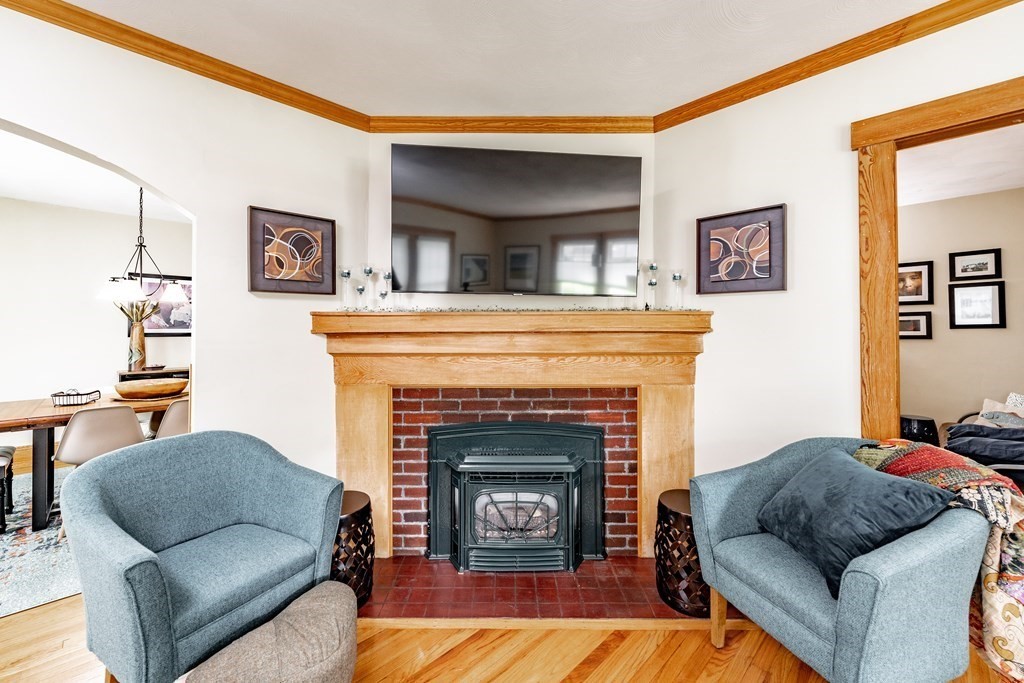 68 California Avenue Springfield, MA 01118 - Photo 13 of 37