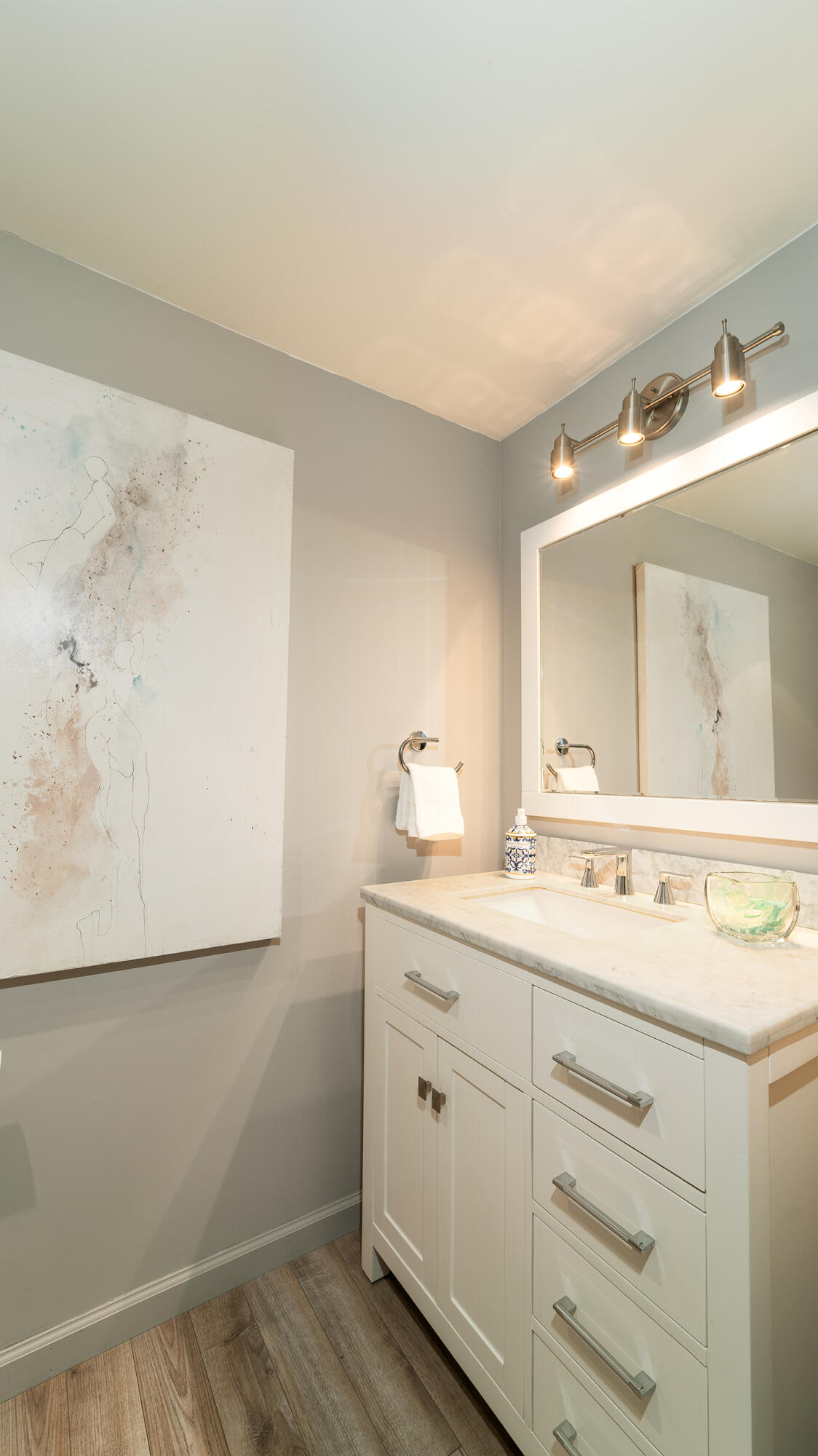 247 Moreton Bay Lane, Unit 1 Goleta, CA 93117 - Photo 19 of 20 mortonbay_TEST_C_secondbatah copy 2