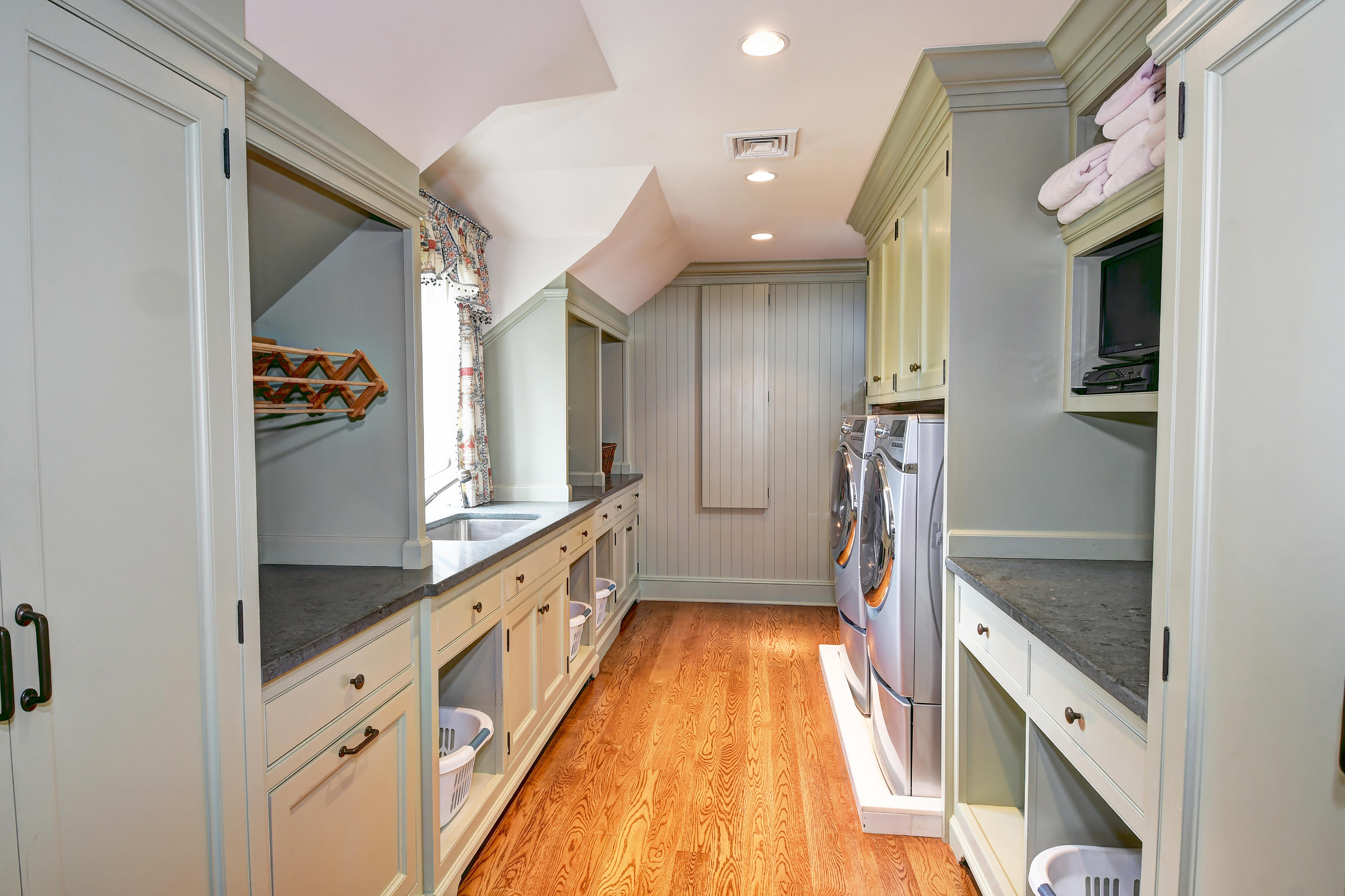 507 Silvermine Road New Canaan, CT 06840 - Photo 29 of 40