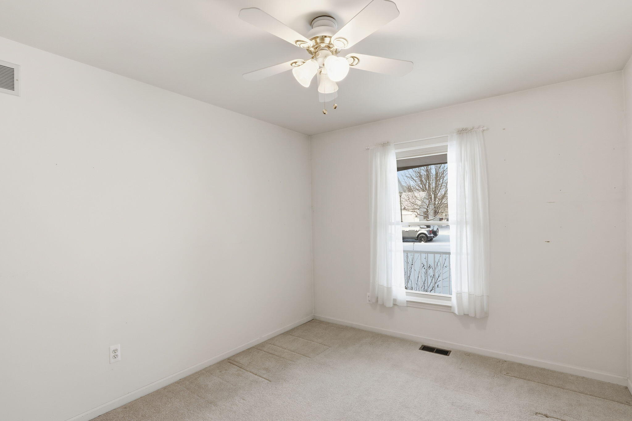 73986 Madison Street Armada, MI 48005 - Photo 21 of 38 20-web-or-mls-0F0A0503 Kevin Recor