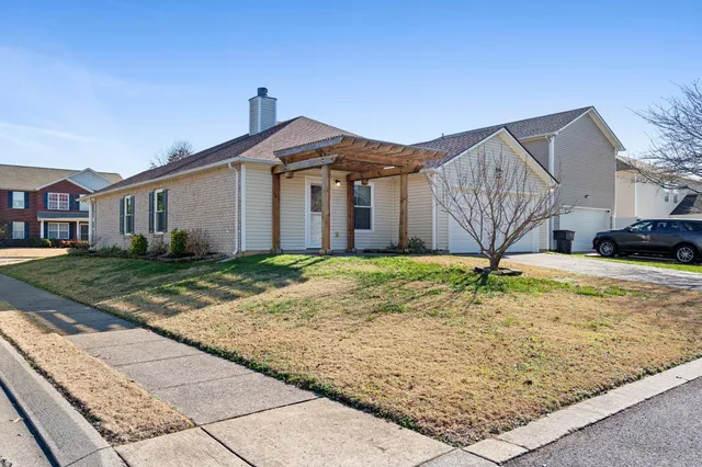 $2,300 | 3353 Blaze Drive, Murfreesboro, TN 37128