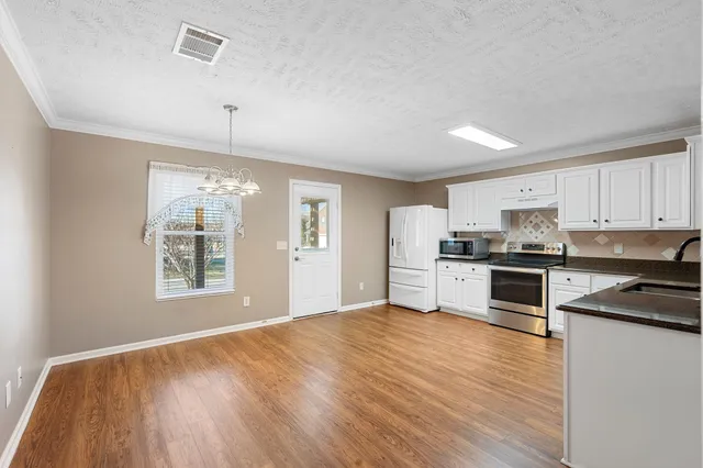 $2,300 | 3353 Blaze Drive, Murfreesboro, TN 37128