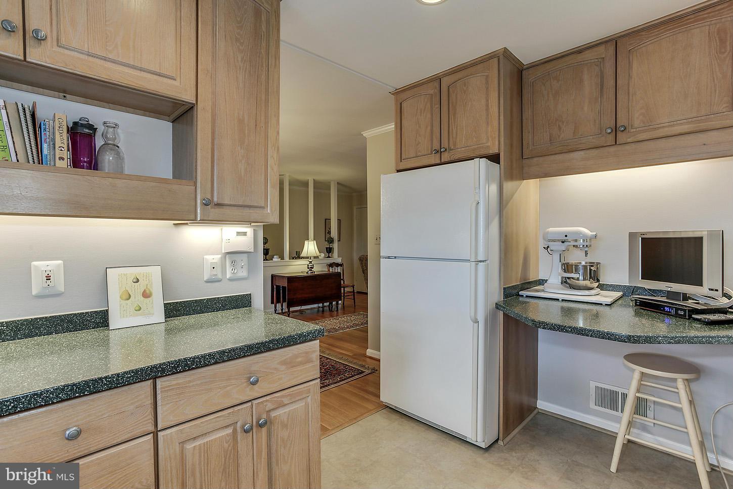 1804 Old Stage Road Alexandria, VA 22308 - Photo 14 of 30 Kitchen Work Station