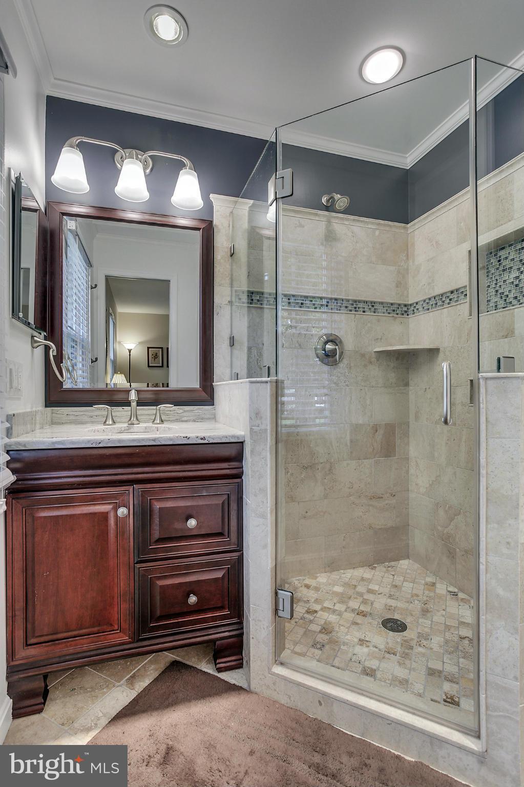 1804 Old Stage Road Alexandria, VA 22308 - Photo 23 of 30 Bath (Master)