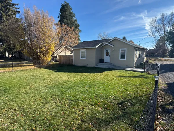 $250,000 | 4710 Hilyard Avenue, Klamath Falls, OR 97603