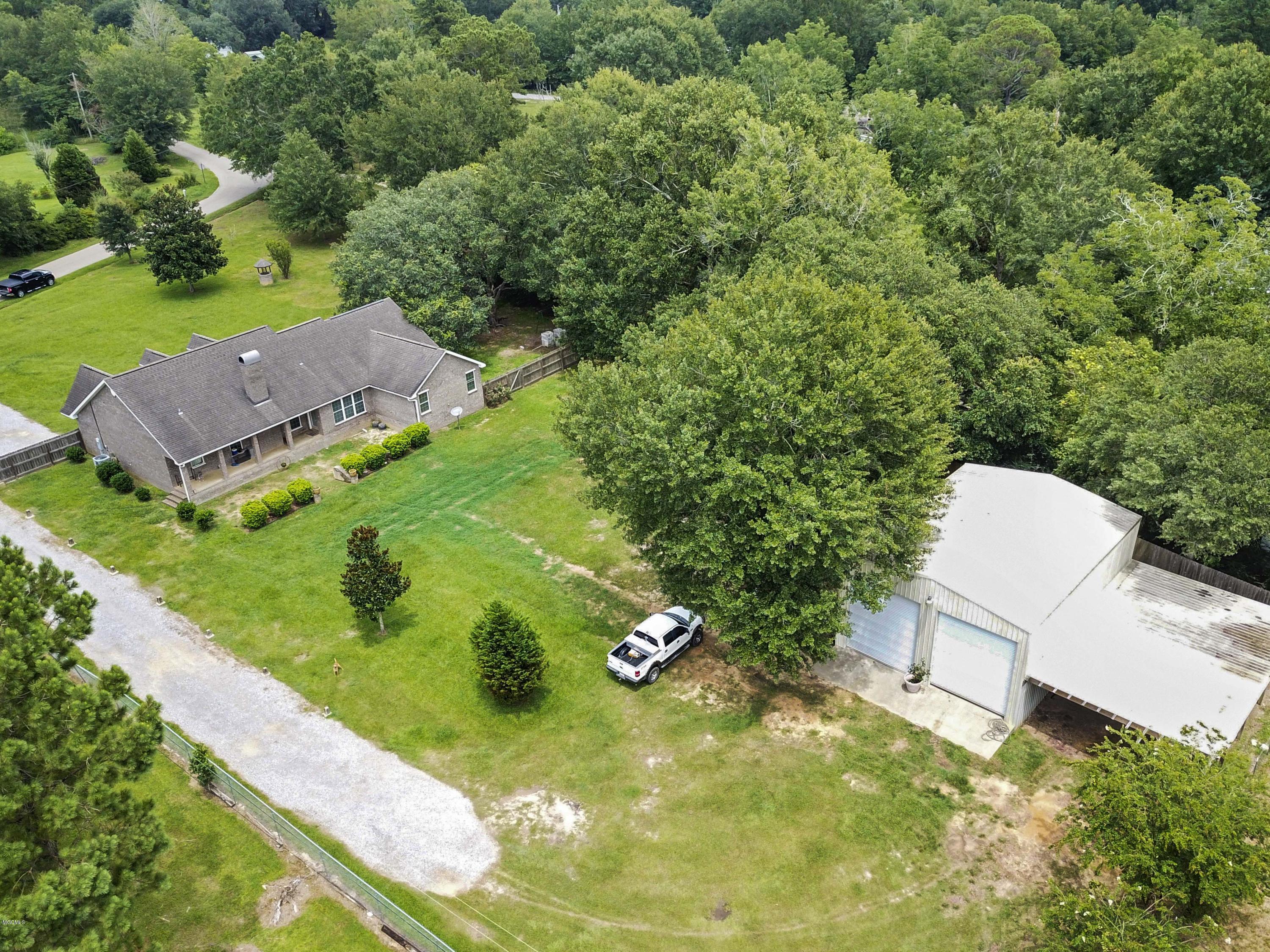 24025 Placide Road Pass Christian, MS 39571 - Photo 2 of 40 033