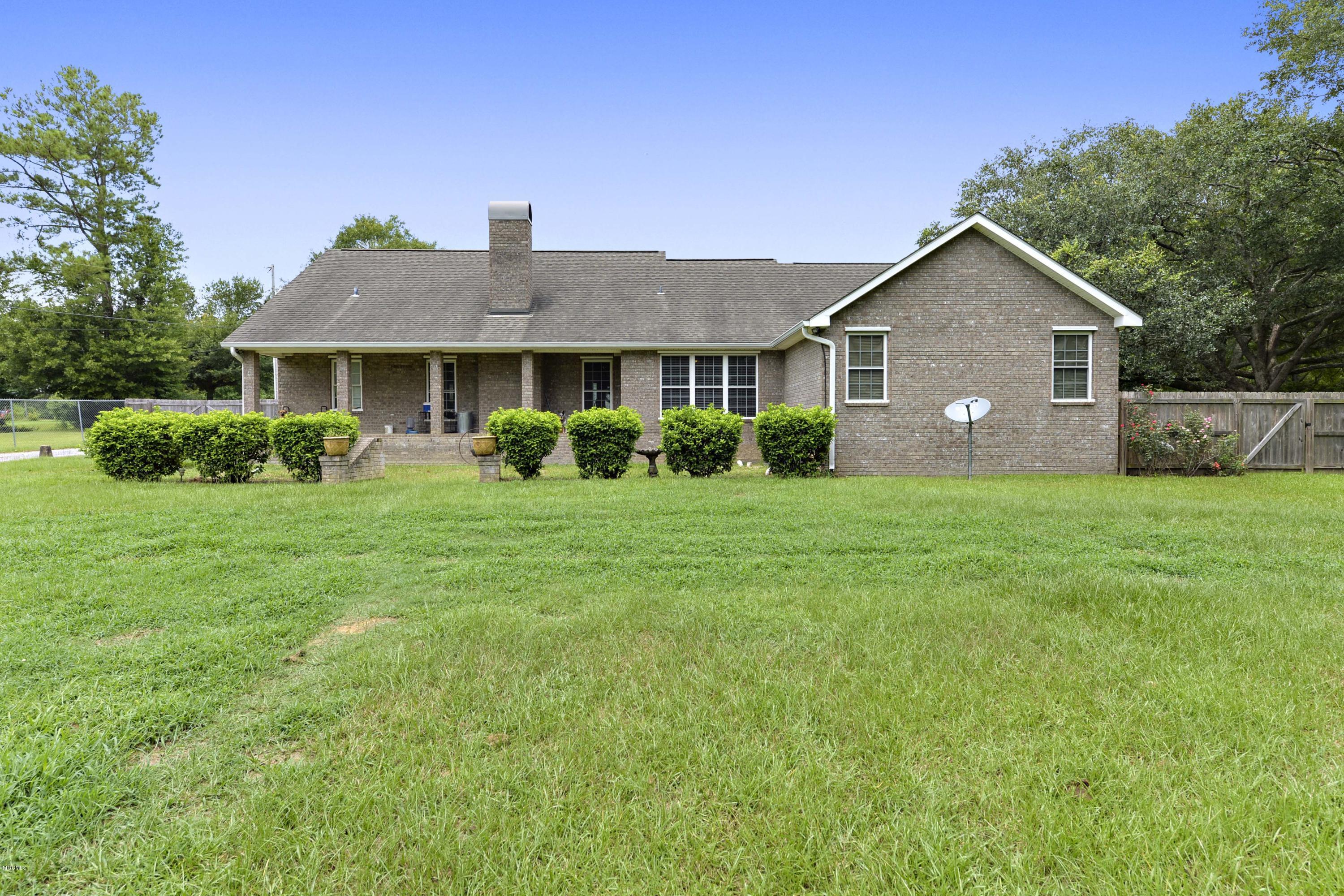 24025 Placide Road Pass Christian, MS 39571 - Photo 26 of 40 025