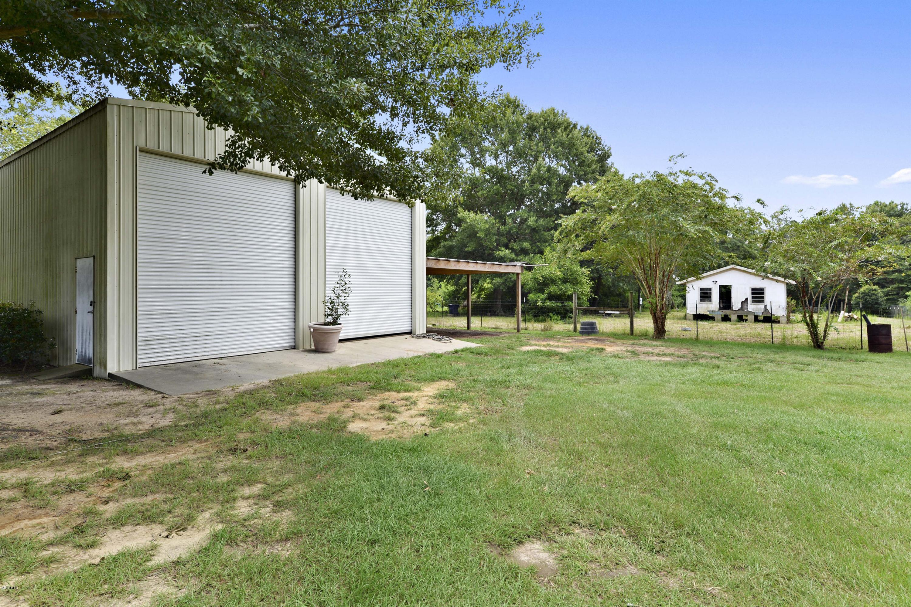 24025 Placide Road Pass Christian, MS 39571 - Photo 27 of 40 026
