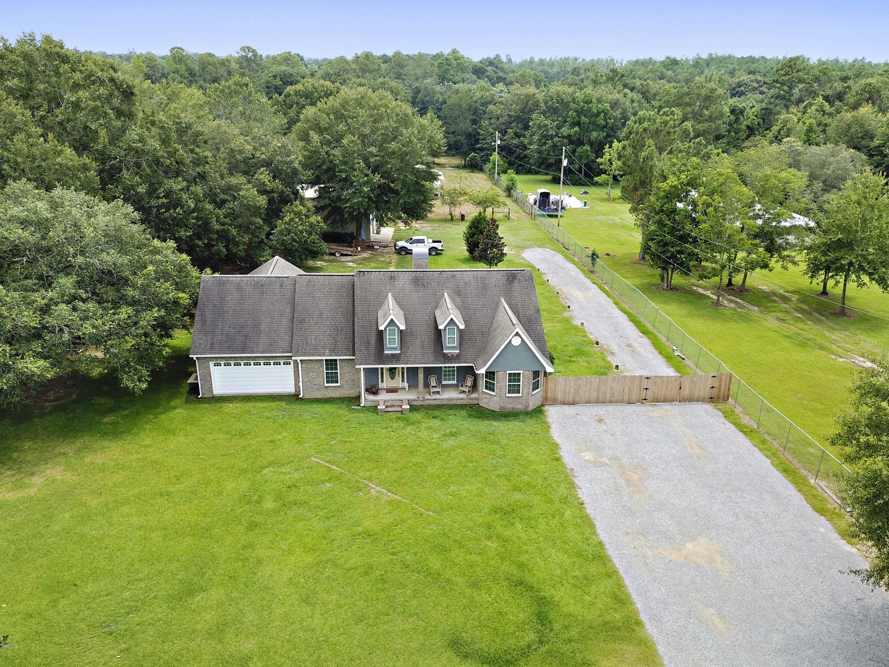 24025 Placide Road Pass Christian, MS 39571 - Photo 32 of 40 031