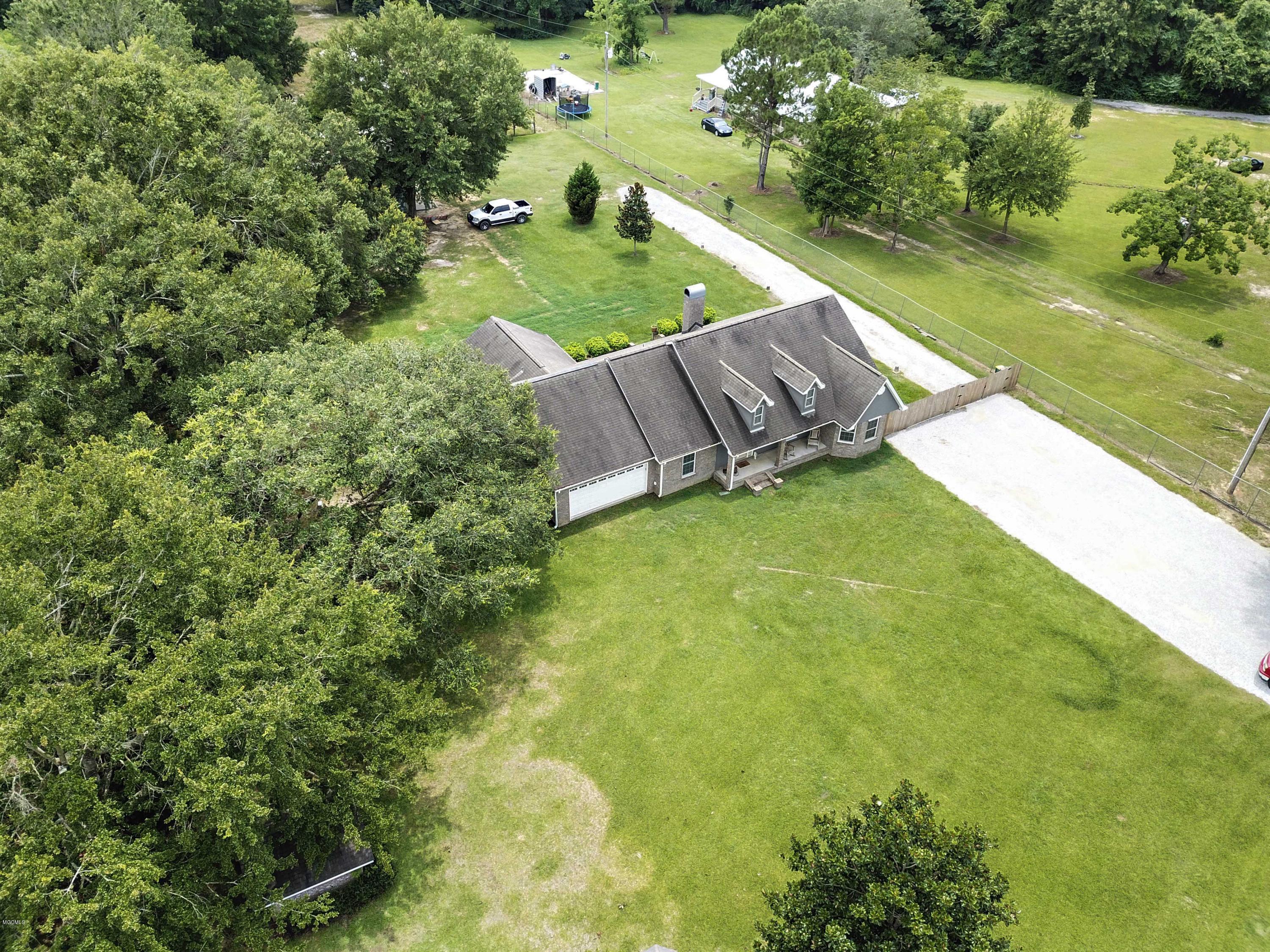 24025 Placide Road Pass Christian, MS 39571 - Photo 38 of 40 038