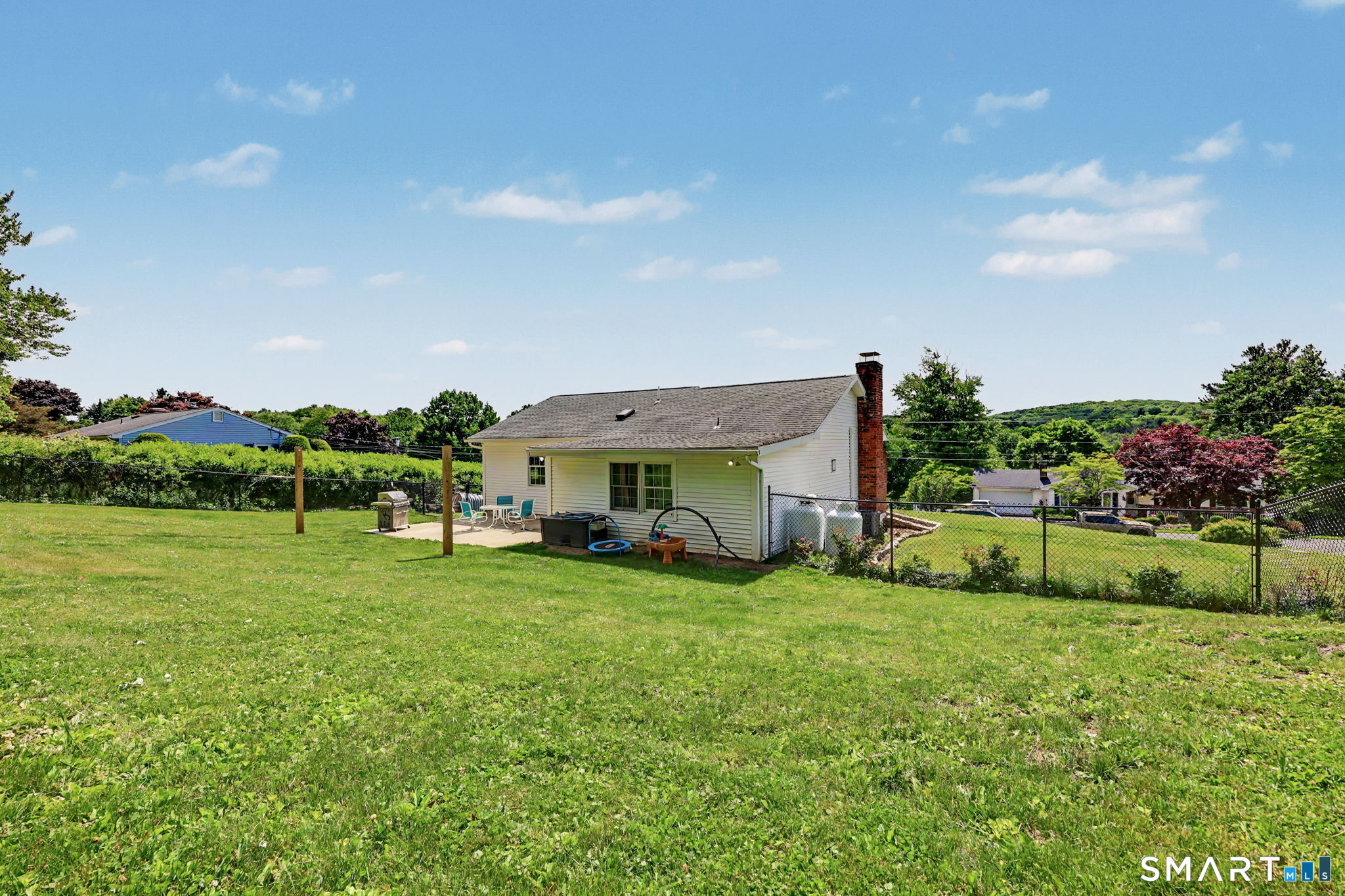 13 Fox Hollow Road New Fairfield, CT 06812 - Photo 7 of 36