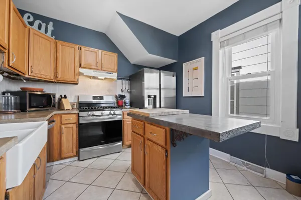 $399,900 | 3328 North Bartlett Avenue, Milwaukee, WI 53211