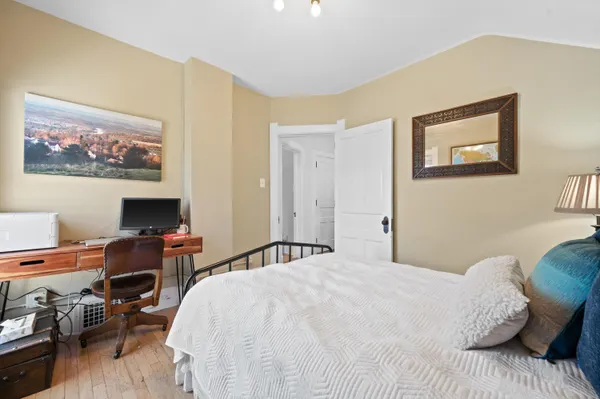 $399,900 | 3328 North Bartlett Avenue, Milwaukee, WI 53211