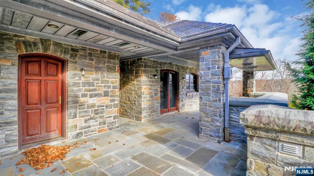 64 Stoney Ridge Road Saddle River, NJ 07458 - Photo 30 of 33