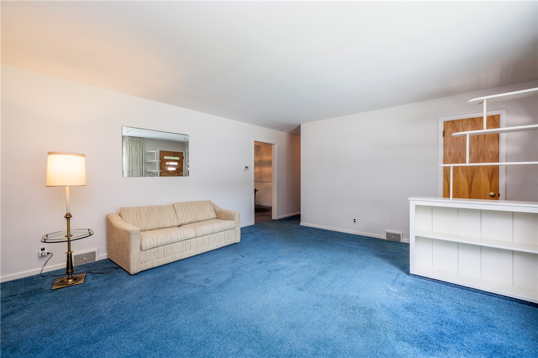 294 Ridgeview Drive Perinton, NY 14445 - Photo 11 of 36