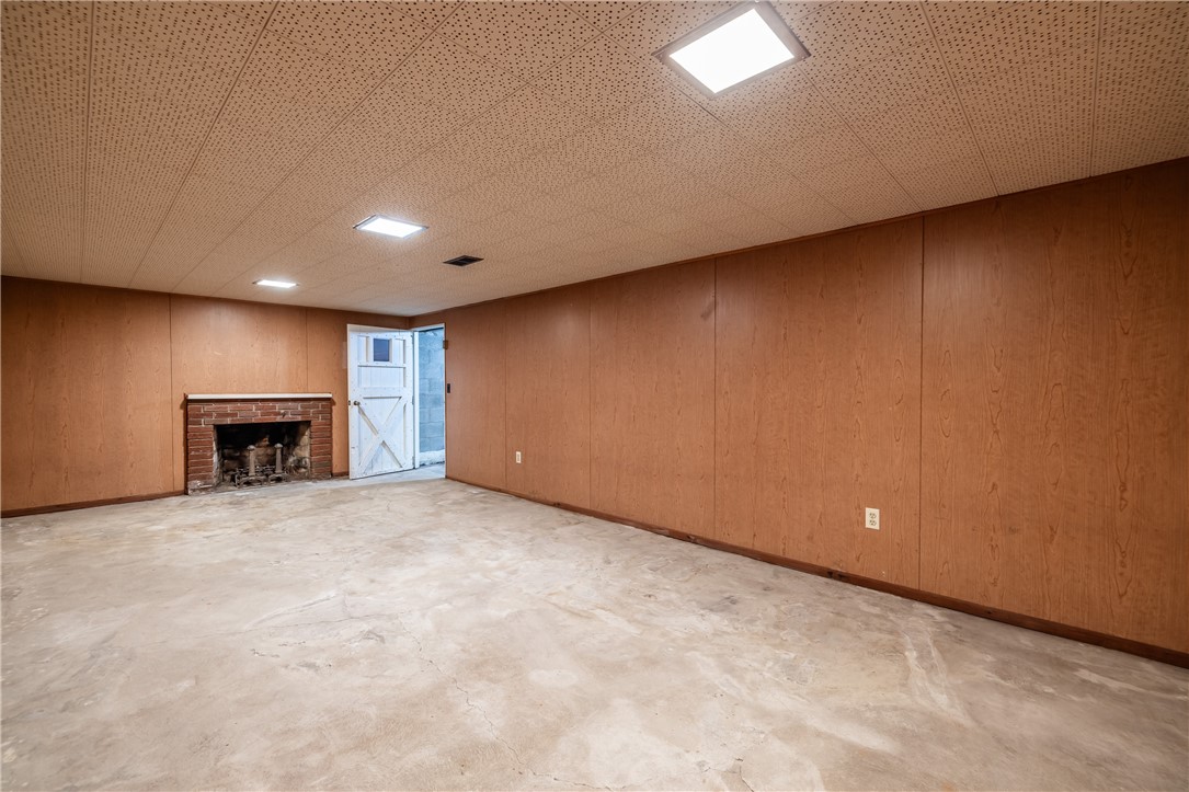 294 Ridgeview Drive Perinton, NY 14445 - Photo 29 of 36 Perfect Rec room/Play room