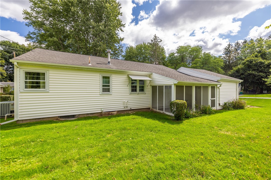 294 Ridgeview Drive Perinton, NY 14445 - Photo 5 of 36