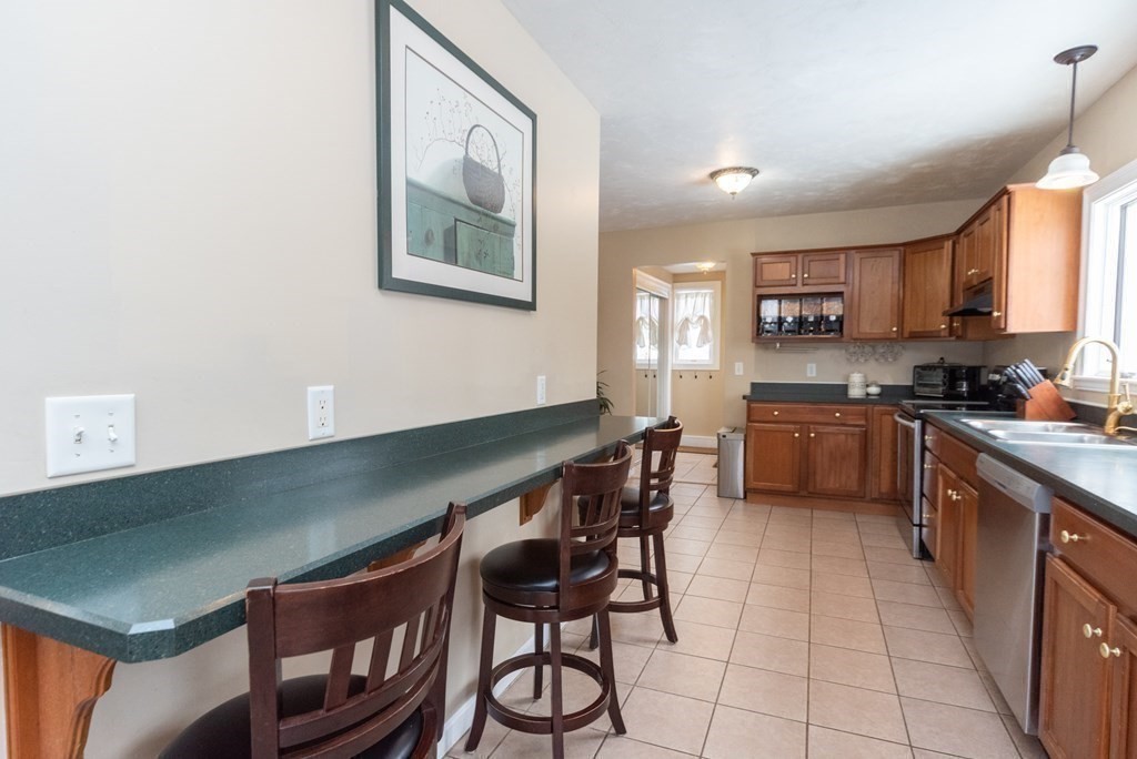 22 Glenwood Road Rutland, MA 01543 - Photo 13 of 41