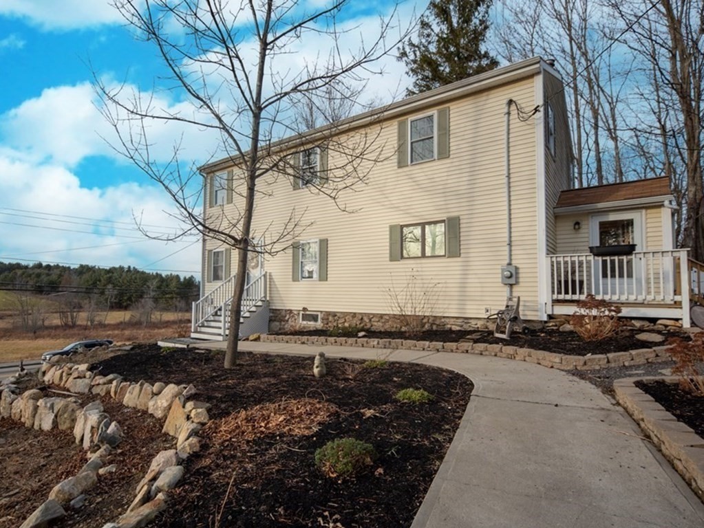 22 Glenwood Road Rutland, MA 01543 - Photo 2 of 41