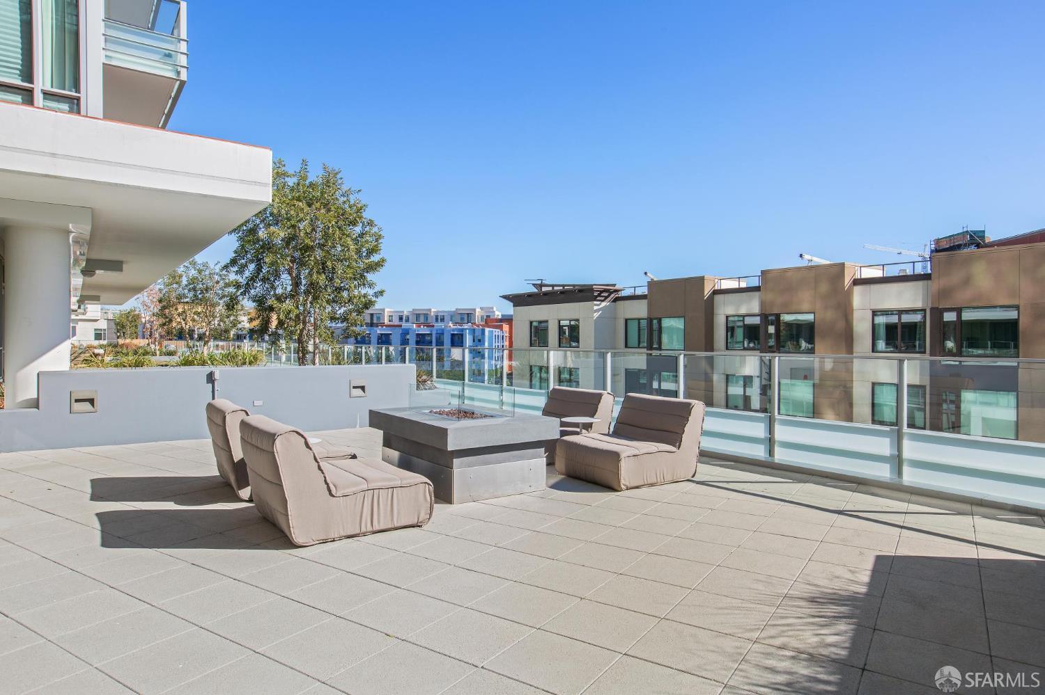 738 Long Bridge Street, Unit 506 San Francisco, CA 94158 - Photo 17 of 23 a roof deck with couches and potted plants
