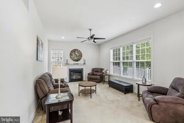 $725,000 | 33 Venuti Drive, Aston, PA 19014