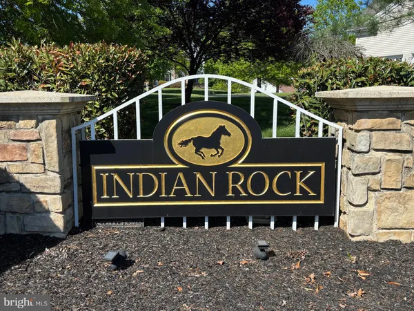 $725,000 | 33 Venuti Drive, Aston, PA 19014