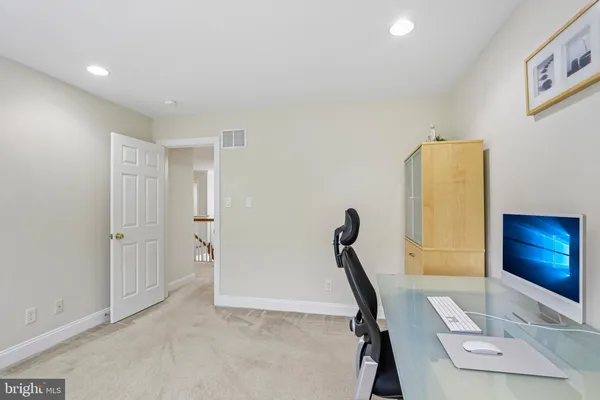 $725,000 | 33 Venuti Drive, Aston, PA 19014
